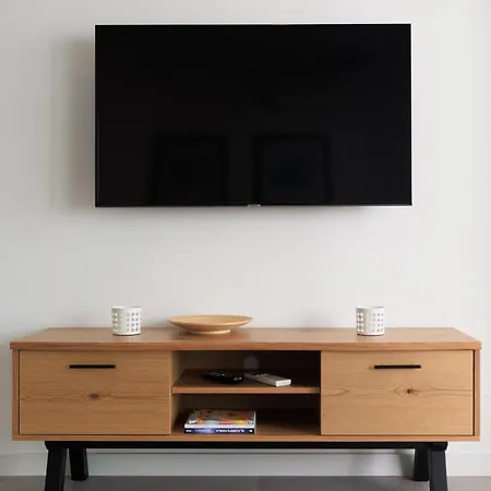 דירה Lets Holidays White With Terrace, Ac, Parking, Near