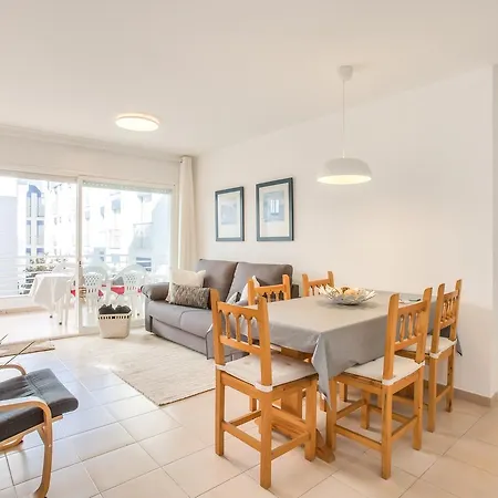 Lets Holidays White With Terrace, Ac & Parking, Near Tossa de Mar